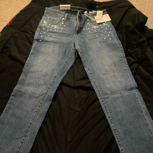 Anne Klein size 6 jeans with pearl detail straight fit